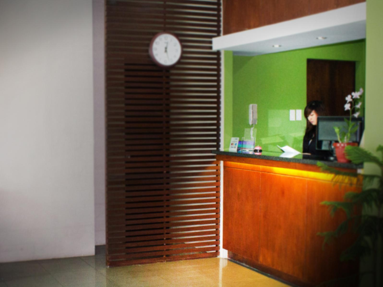 Vive Hotel Makati City Extérieur photo