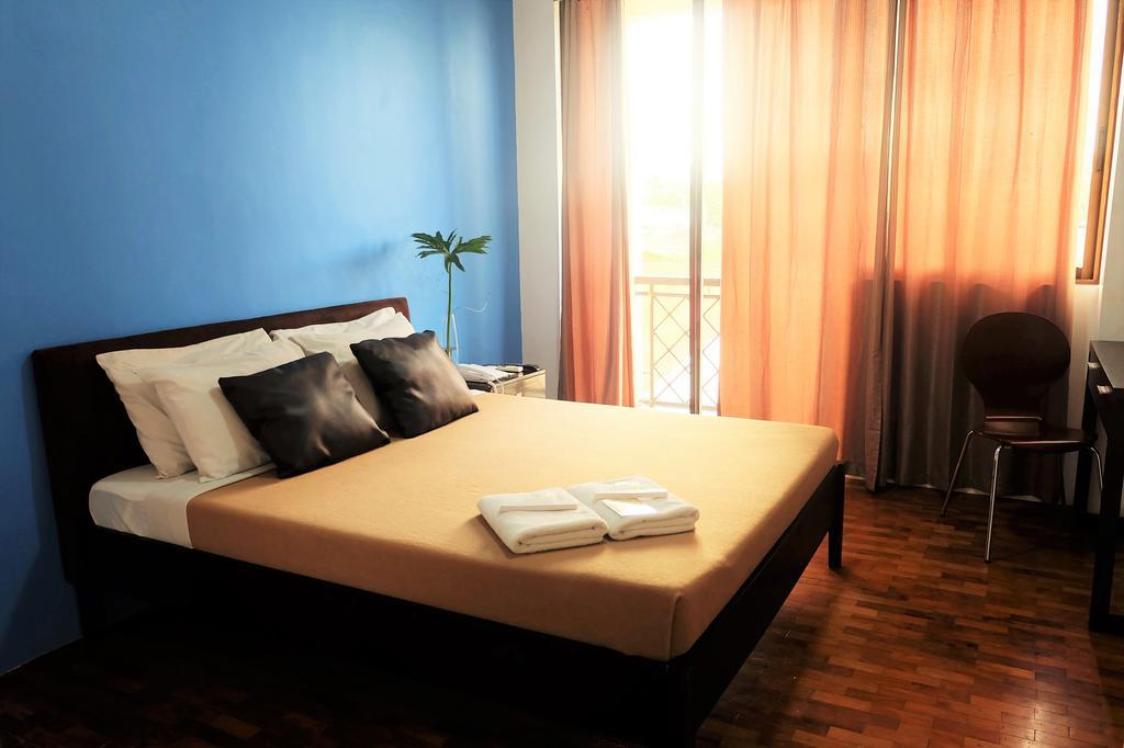 Vive Hotel Makati City Extérieur photo