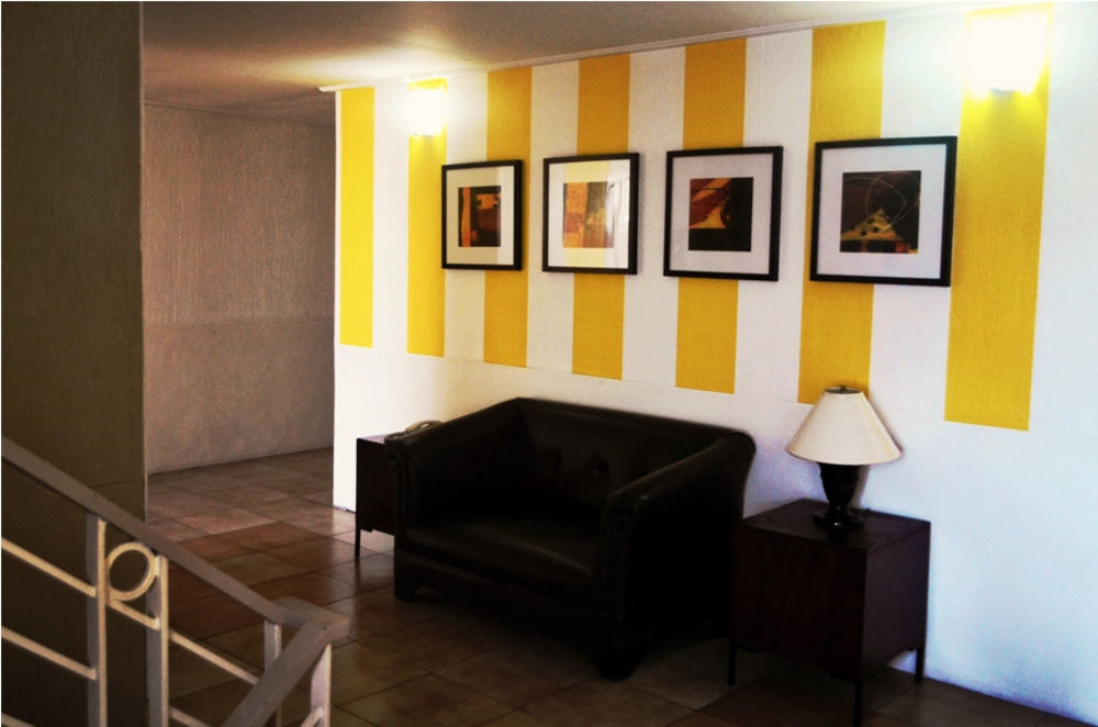Vive Hotel Makati City Extérieur photo