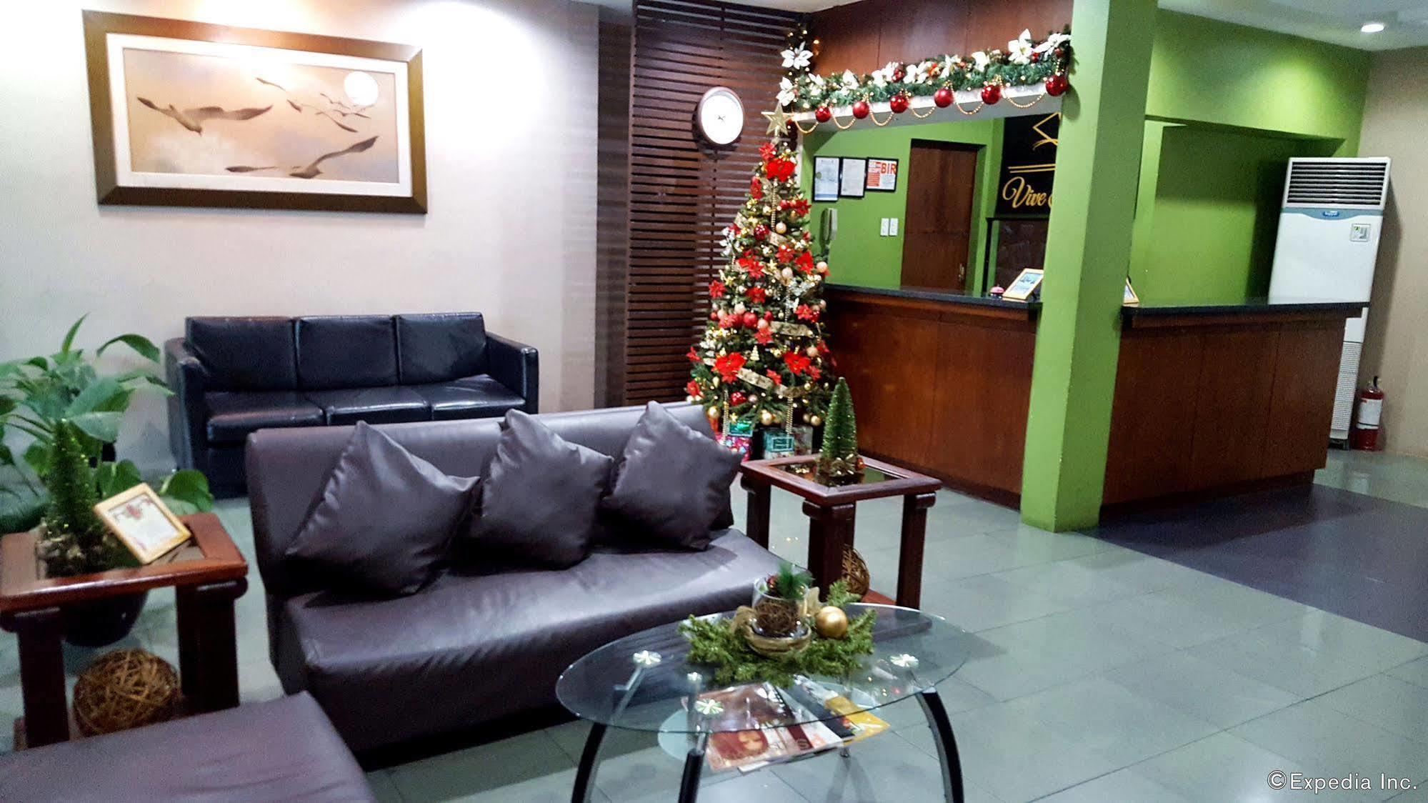 Vive Hotel Makati City Extérieur photo